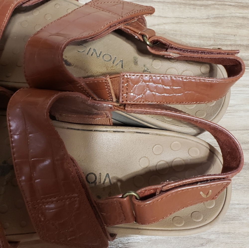 Vionic Roma Platform Brown Croc Pattern Buckle Sa… - image 4